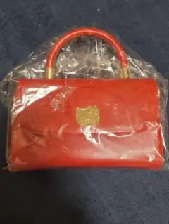 ハローキティ　持ち手付きロングストラップショルダープレートバッグ