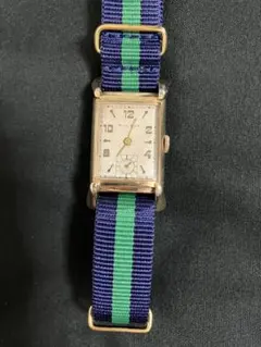 BULOVA 10K GOLD FILLED 手巻き腕時計のサムネイル