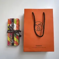 Item thumbnail for item ad8efb0b-af62-4d42-b38b-36a5cb1d3d42