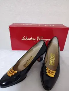 Salvatore Ferragamo パンプス 黒エナメル 5.5D