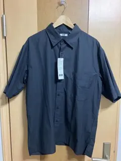 【新品未使用タグ付き】UNIQLO U ボクシーシャツ(半袖) XL 黒のサムネイル