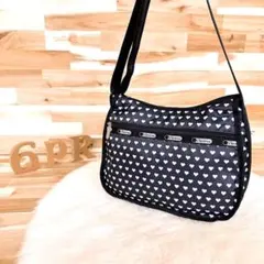 【レスポートサック】ハート 総柄 プリント ショルダーバッグ モノトーン 黒×白