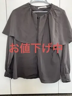 美品　グレーケープカラー長袖シャツ