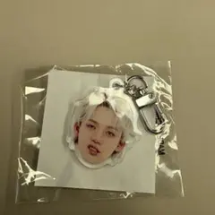 TREASUREヒョンソク　顔アクキー