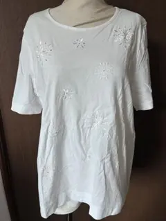 レリアン レディース 半袖Tシャツ カットソー ホワイト 花柄刺繍入り　13＋のサムネイル