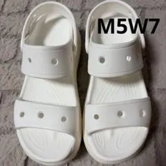 クロックス　メガクラッシュ　ホワイト　M5W7のサムネイル