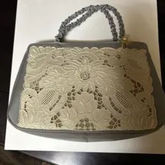 刺繍入りグレーハンドバッグ