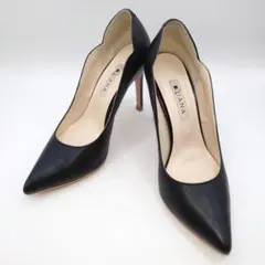 美品 ダイアナ パンプス ポインテッドトゥ フラワーカット 黒 23.5