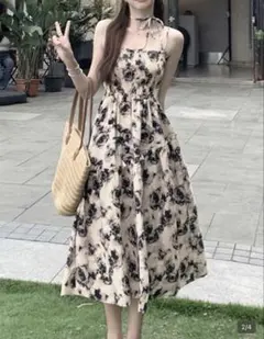 SHEIN オールオーバー小花柄シャーリングボディキャミワンピース