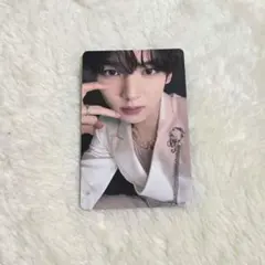 ユジン タワレコ 白衣装 Iconik トレカ zb1 ゼベワン