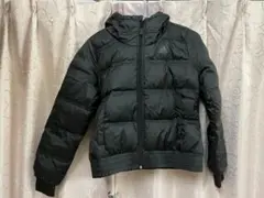 adidas フード付き ブラック ダウンジャケット
