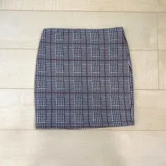 Bershka ベルシュカ チェック柄 タイトスカートのサムネイル