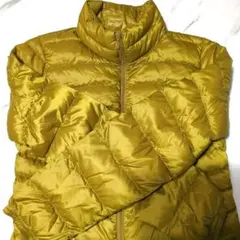 UNIQLO ウルトラライトダウンジャケット Mサイズ収納袋付きマスタード美品