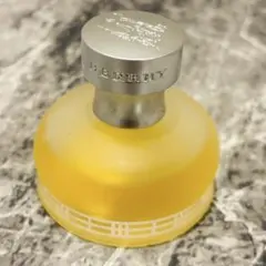 バーバリー ウィークエンド オードパルファム 30ml