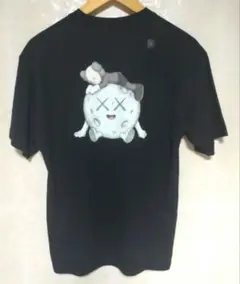 KAWS UNIVERSEUT グラフィックTシャツ ブラック【Sタグ付き】