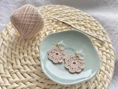 レース編み イヤリング フラワー ベージュ ナチュラル 結婚式 ブライダル