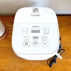 【ジャンク品】山善　ヤマゼン　炊飯器　三合炊き　ホワイト AMRC-5M(W)のサムネイル