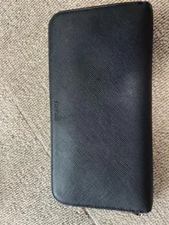 プラダ 長財布のサムネイル