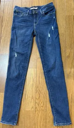 Levi’sリーバイス　711 SKINNY スキニージーンズ 27 レディース