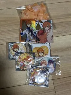 JEL 缶バッジセット 6個とカード　シュシュ