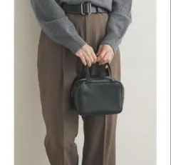 【新品】ブラック　レザーボストンバッグのサムネイル