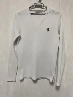 VIOLARUMORE 白のVネックカットソー