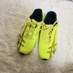 asics 蛍光イエロー スパイクシューズ