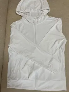 UNIQLO AIRism UVカットパーカー ホワイト 150のサムネイル