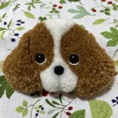 キャバリア　犬　パンチニードル　マスコット　ブローチ