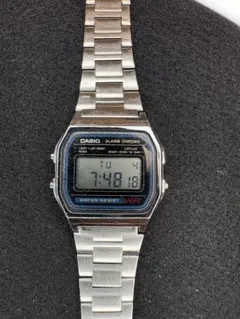 CASIO デジタル腕時計 ステンレスバンド