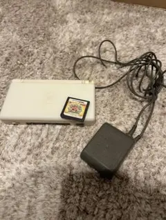 ニンテンドーDS Lite ホワイト 本体とゲームソフト付き　動作確認済