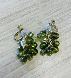 【新品】ぶどう イヤリング 可愛い ハンドメイド