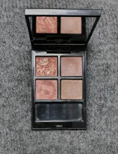 ADDICTION ザアイシャドウパレット Cashmere Dream 001