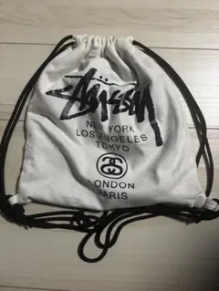 ストゥーシーナップザックホワイト