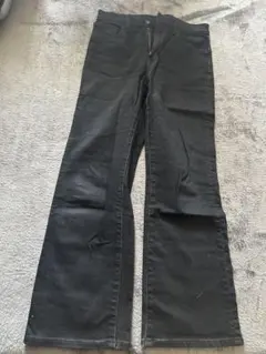 美品　ユニクロ　ブラック フレアデニム