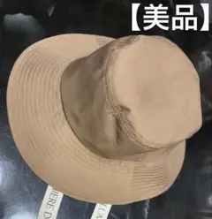 【美品】スリーコインズ UV ロゴテープ付きハット
