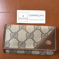GUCCI GGパターン レザーキーケース