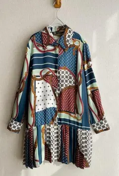 ★送料込み★未使用★ザラ　ZARA　スカーフ柄ワンピース♪