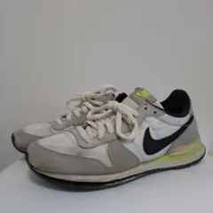 訳あり　ナイキ インターナショナリスト 25㎝