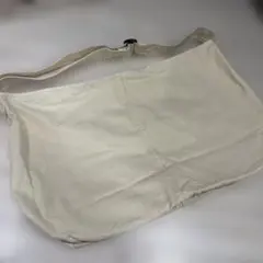 SHEIN キャンパスバック　ショルダーバックのサムネイル