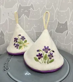 Item thumbnail for item ada2ca25-2876-4a1b-92c3-58b85f783c18