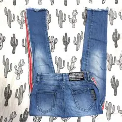 ラブトキシック　デニム　ラインデニム　赤ライン　スキニーデニム　M　150