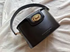 極美品 GIANFRANCO LOTTI レザー ショルダーバッグ 黒 h49 - メルカリ
