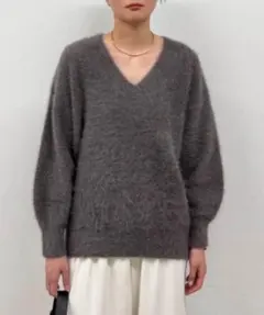 【試着のみ】Loungedress ファーカシミヤVニット 「極上の肌触り」 試着のみ】Loungedress ファーカシミヤVニット 「極上の肌触り