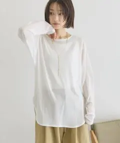 アメリカンホリックAMERICANHOLICラウンドカットシアープルオーバー白