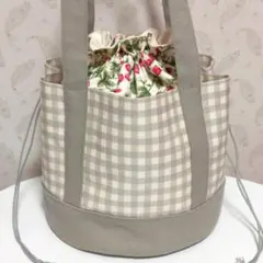 グレイッシュとギンガムチェック苺　丸底　巾着 トートバッグ 大 ハンドメイド