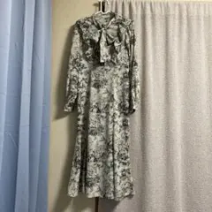 グレイル　トワイドジュイ柄ボウタイフリルワンピース　Mサイズ