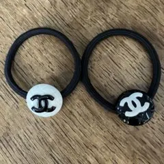 CHANEL ロゴ入りヘアゴム 2個セット