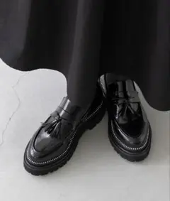 menue スタッズトラックソール厚底ローファー