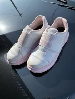 ジェニー　室内使用　ベルト付きスニーカー ホワイト/ピンク22cm